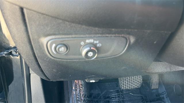 Photo of 2018 Mosaic Black Metallic Chevrolet Equinox