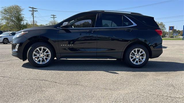 Photo of 2018 Mosaic Black Metallic Chevrolet Equinox