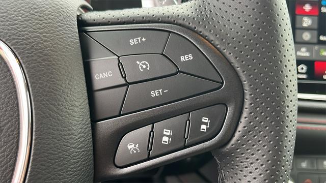 Photo of 2025 Octane Red Pearlcoat Dodge Durango