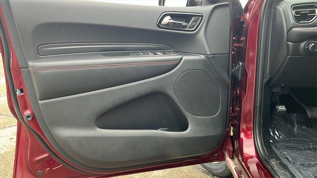 Photo of 2025 Octane Red Pearlcoat Dodge Durango