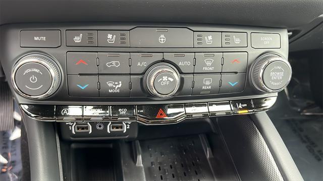 Photo of 2025 Octane Red Pearlcoat Dodge Durango