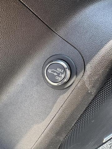 Photo of 2023 Summit White GMC Acadia