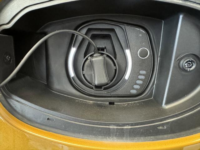 Photo of 2024 Gold Dodge Hornet