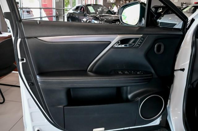 Photo of 2020 Ultra White Lexus RX 450h