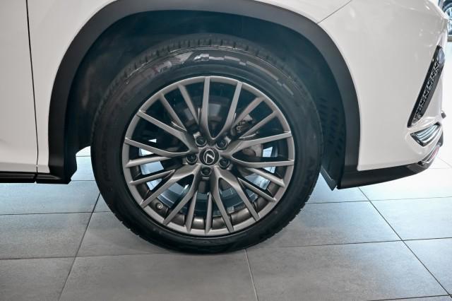Photo of 2020 Ultra White Lexus RX 450h