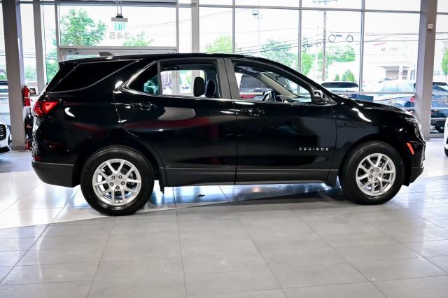 Photo of 2022 Mosaic Black Metallic Chevrolet Equinox
