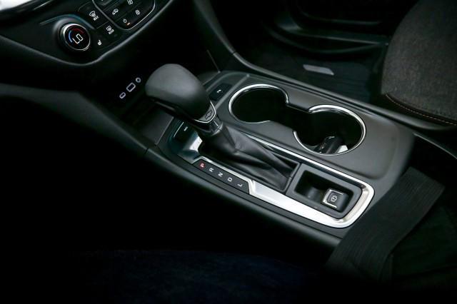 Photo of 2022 Mosaic Black Metallic Chevrolet Equinox