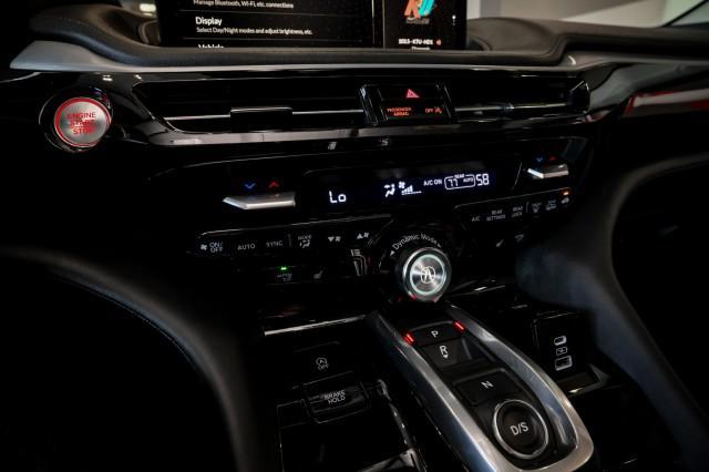Photo of 2023 Platinum White Pearl Acura MDX