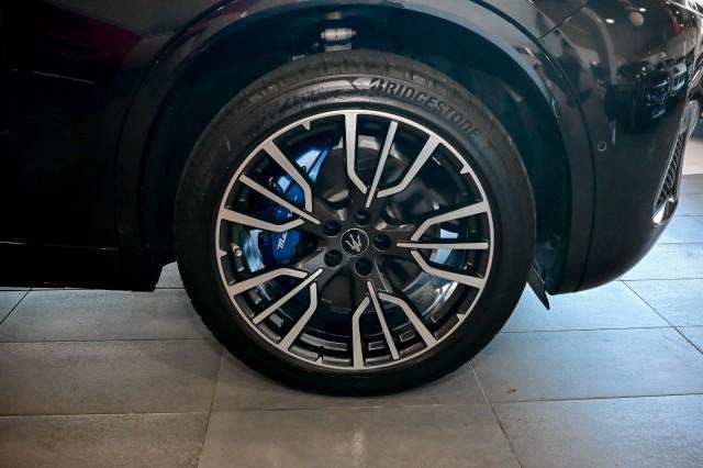 Photo of 2023 Nero Tempesta Metallic Maserati Grecale