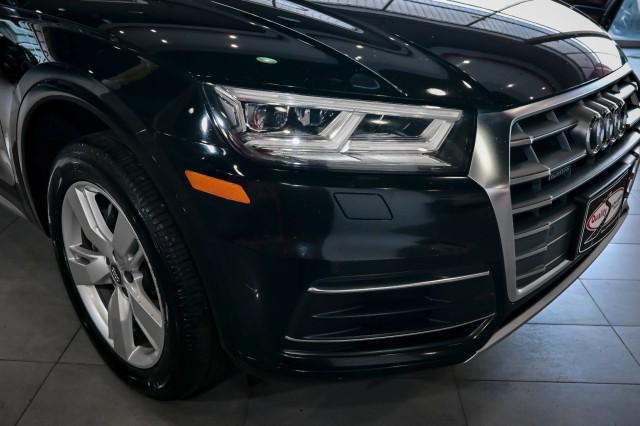 Photo of 2019 Black Audi Q5