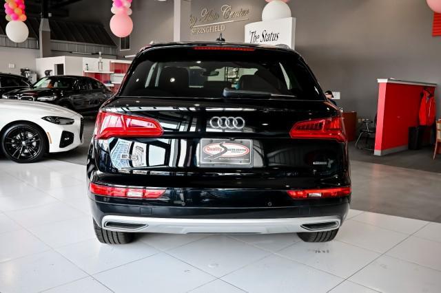 Photo of 2019 Black Audi Q5