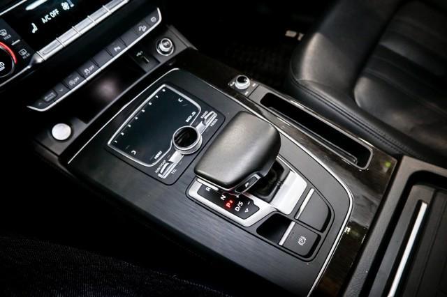 Photo of 2019 Black Audi Q5