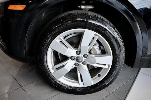 Photo of 2019 Black Audi Q5