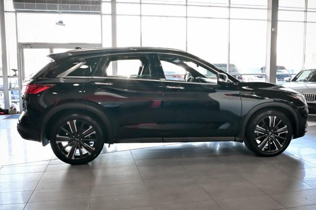 Photo of 2022 Black Obsidian INFINITI QX50