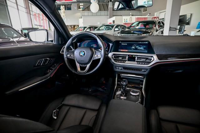 Photo of 2019 Alpine White BMW 330