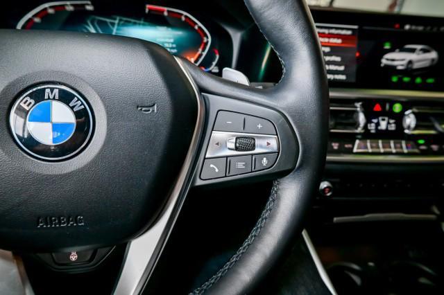 Photo of 2019 Alpine White BMW 330