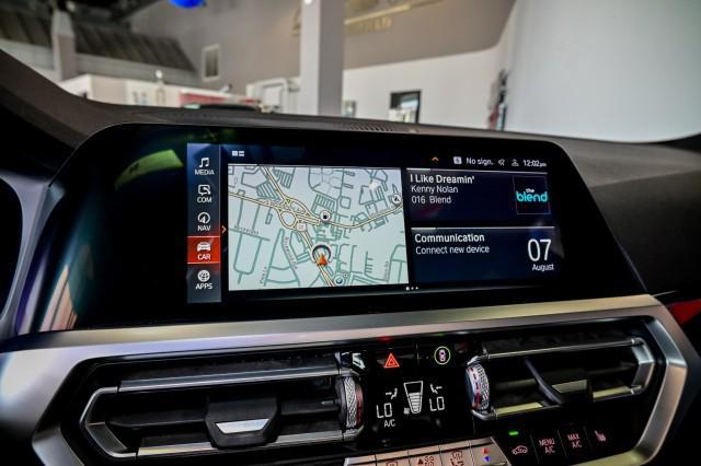 Photo of 2019 Alpine White BMW 330