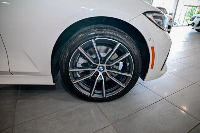 Photo of 2019 Alpine White BMW 330