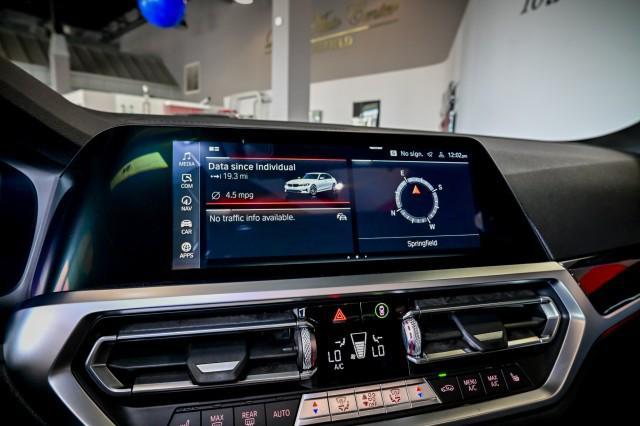 Photo of 2019 Alpine White BMW 330