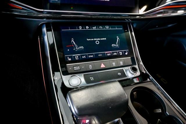 Photo of 2019 Galaxy Blue Metallic Audi Q8