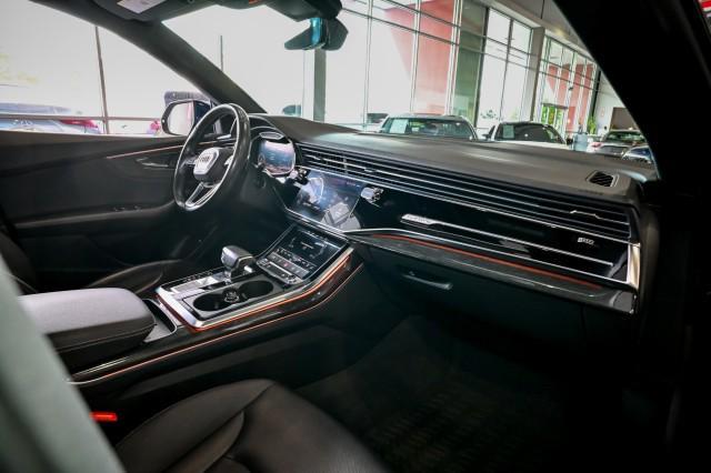 Photo of 2019 Galaxy Blue Metallic Audi Q8