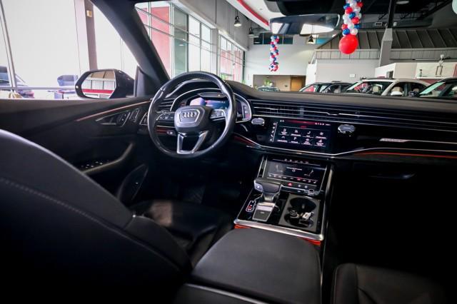 Photo of 2019 Galaxy Blue Metallic Audi Q8