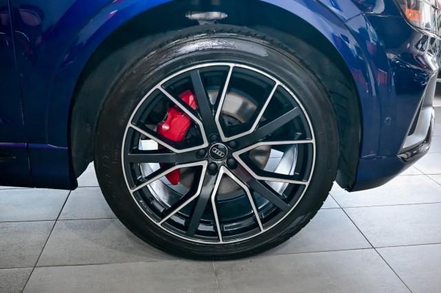 Photo of 2019 Galaxy Blue Metallic Audi Q8