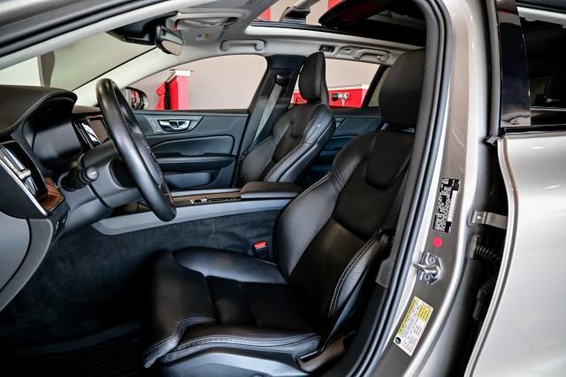 Photo of 2020 Pebble Grey Metallic Volvo V60 Cross Country