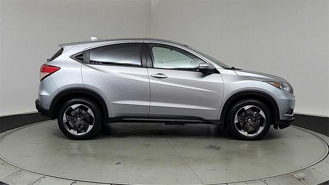 Photo of 2018 Lunar Silver Metallic Honda HR-V