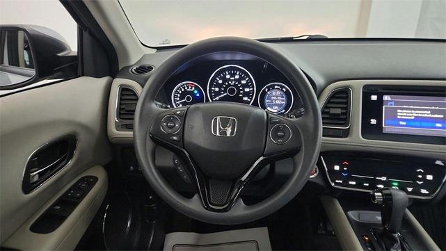 Photo of 2018 Lunar Silver Metallic Honda HR-V
