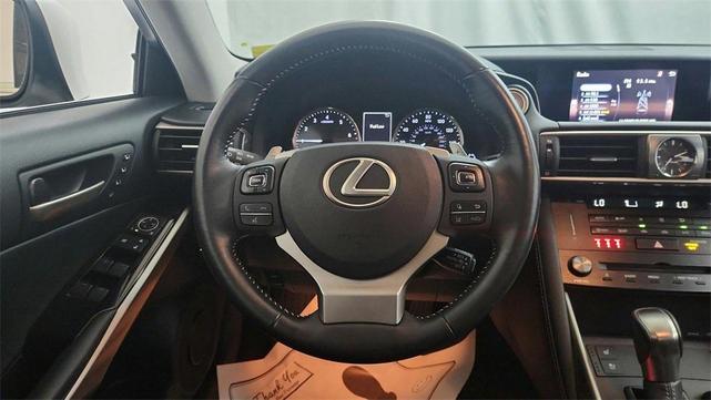 Photo of 2018 White Lexus IS 300
