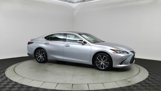 2022 Lexus Es 300h