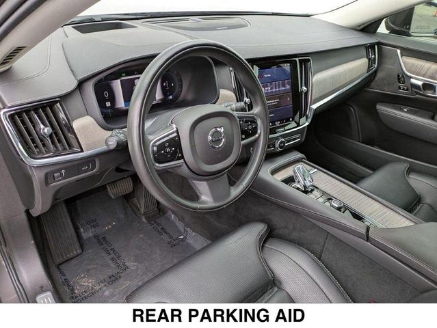 Photo of 2022 PLATINUM GREY Volvo S90