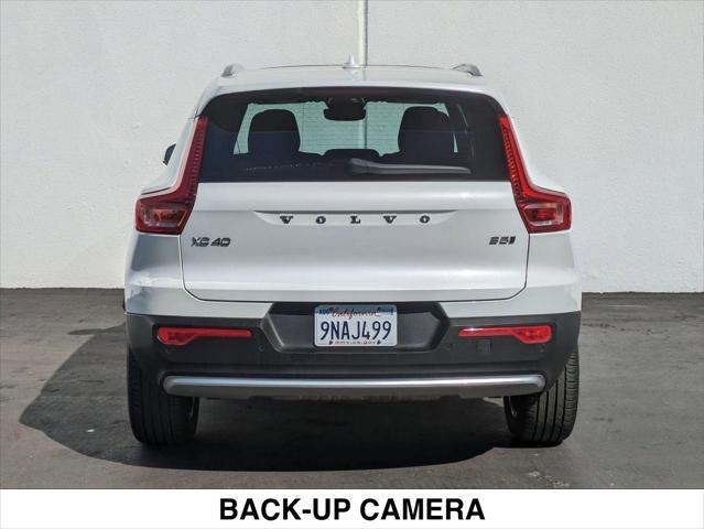 Photo of 2025 CRYSTAL WHITE Volvo XC40