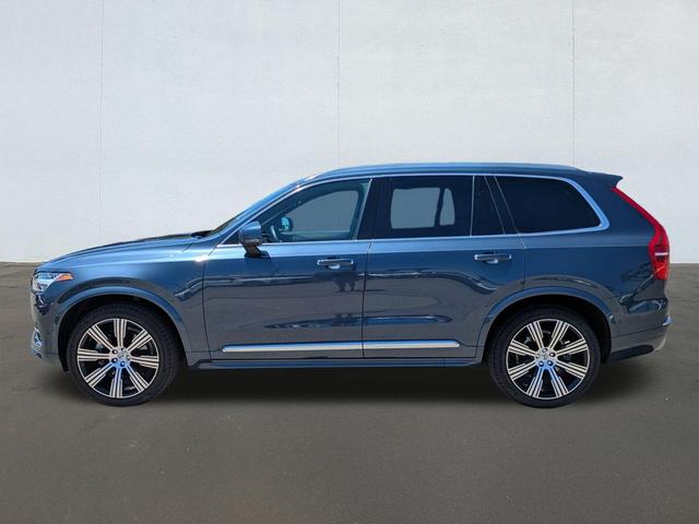 Photo of 2021 DENIM BLUE Volvo XC90