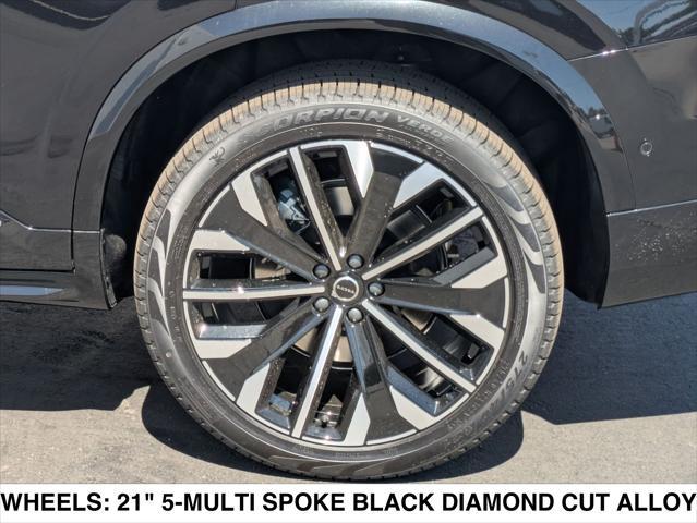 Photo of 2025 ONYX BLACK Volvo XC90 Plug-In Hybrid