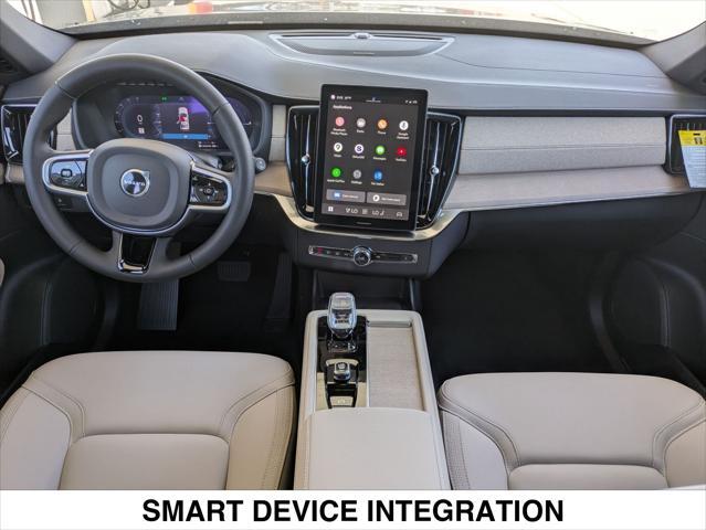 Photo of 2025 ONYX BLACK Volvo XC90 Plug-In Hybrid