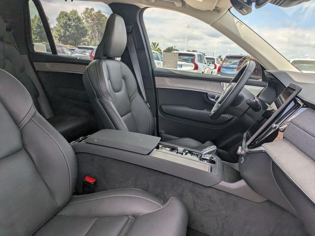 Photo of 2025 Mulberry Red Metallic Volvo XC90