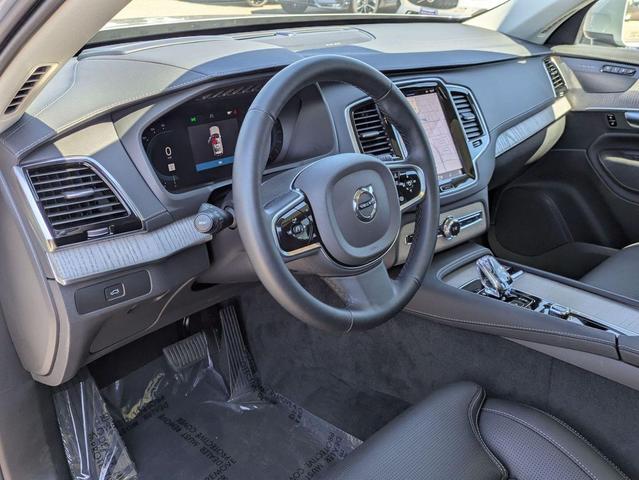 Photo of 2025 Vapour Grey Metallic Volvo XC90