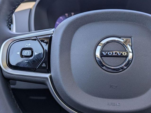 Photo of 2025 Vapour Grey Metallic Volvo XC90