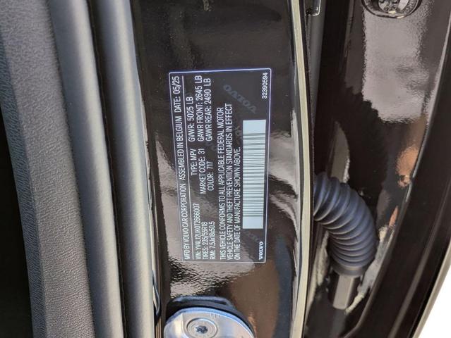 Photo of 2026 Onyx Black Volvo XC40