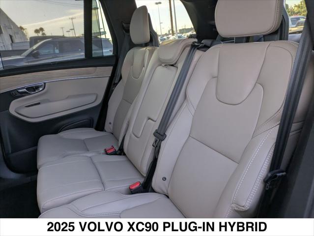 Photo of 2025 CRYSTAL WHITE Volvo XC90 Plug-In Hybrid