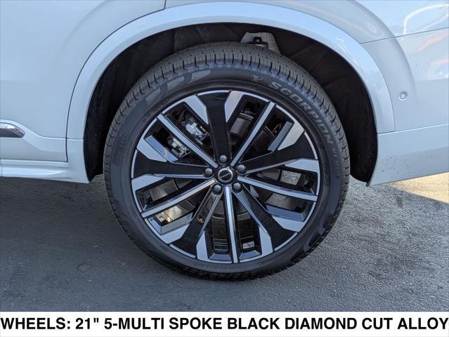 Photo of 2025 CRYSTAL WHITE Volvo XC90 Plug-In Hybrid