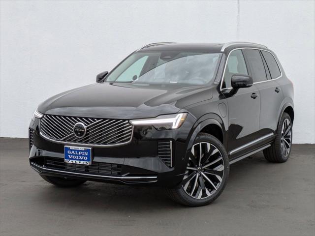 Photo of 2025 ONYX BLACK Volvo XC90 Plug-In Hybrid