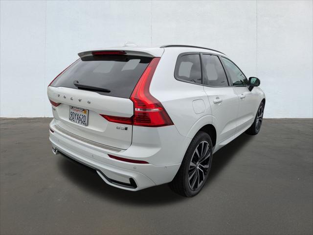 Photo of 2023 CRYSTAL WHITE Volvo XC60