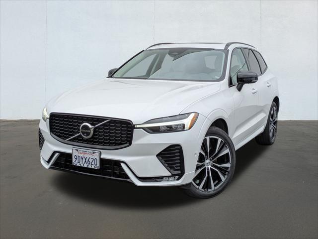 Photo of 2023 CRYSTAL WHITE Volvo XC60