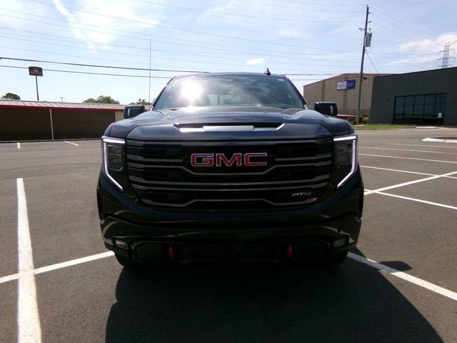Photo of 2024 Onyx Black GMC Sierra 1500