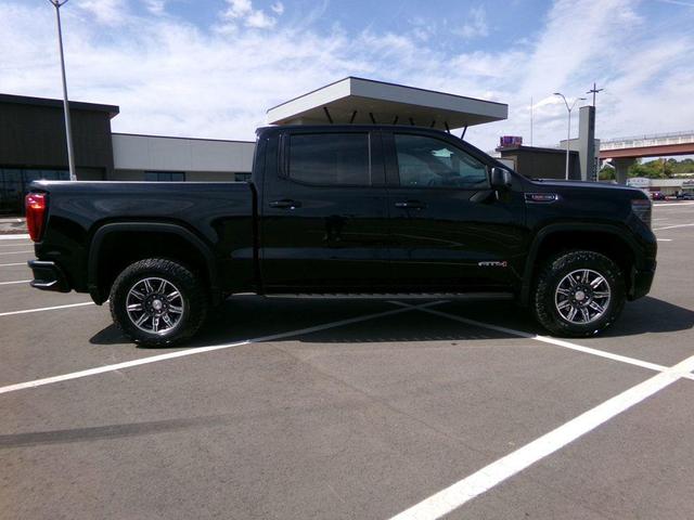 Photo of 2024 Onyx Black GMC Sierra 1500