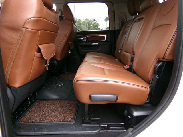 Photo of 2017 Bright White Clearcoat RAM 2500