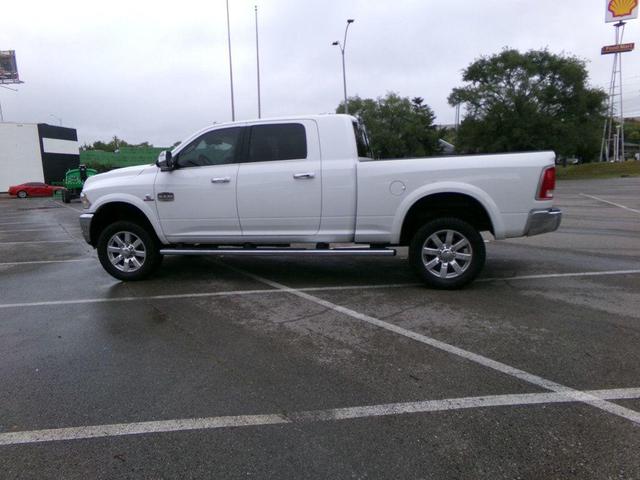 Photo of 2017 Bright White Clearcoat RAM 2500